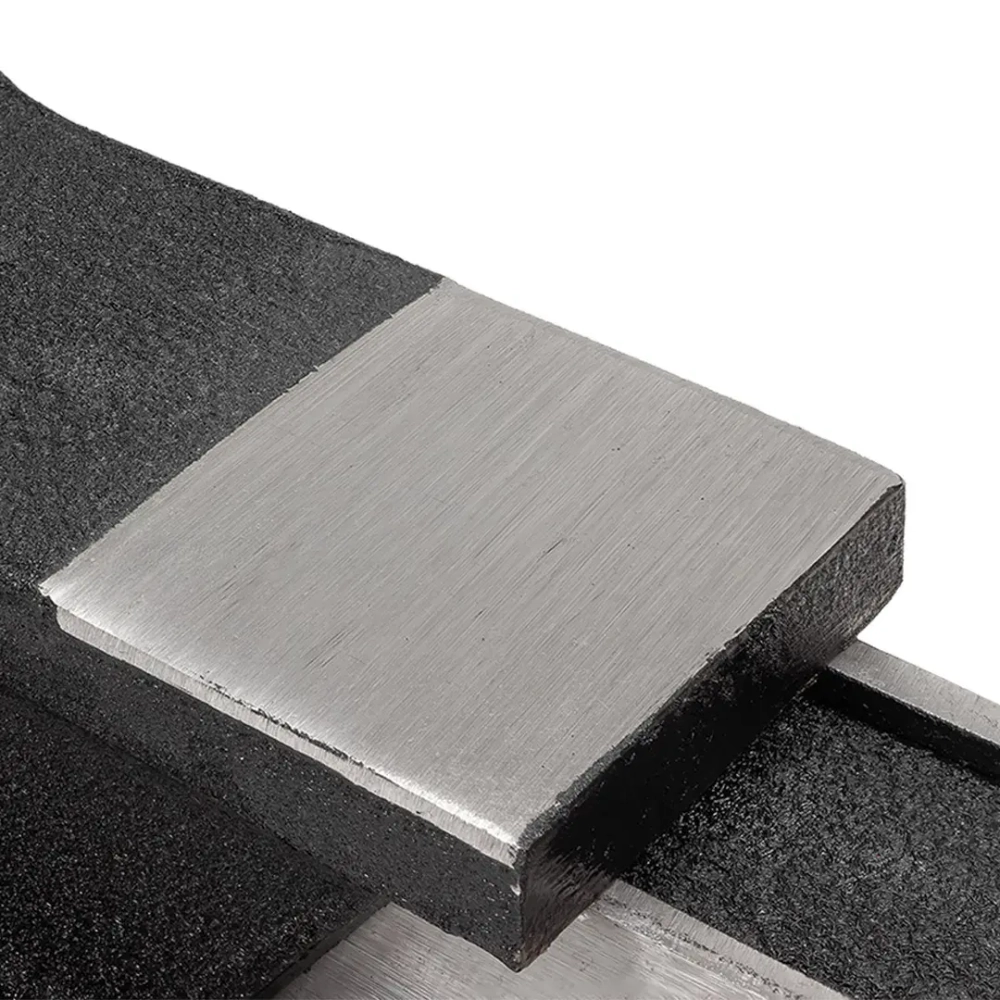 Тиски стальные с наковальней 6''(150мм) ILOforce IF-6540706