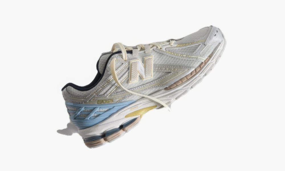 New Balance 1906R Х KITH "White"