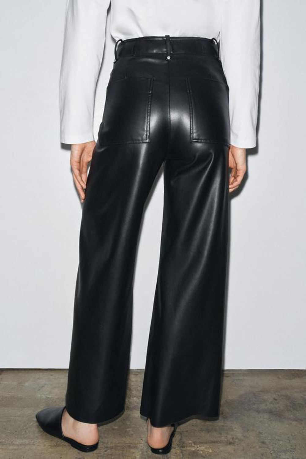 ZARA БРЮКИ ПРЯМОГО КРОЯ WIDE LEG ИЗ ИСКУССТВЕННОЙ КОЖИ ZW COLLECTION, ЧЕРНЫЙ