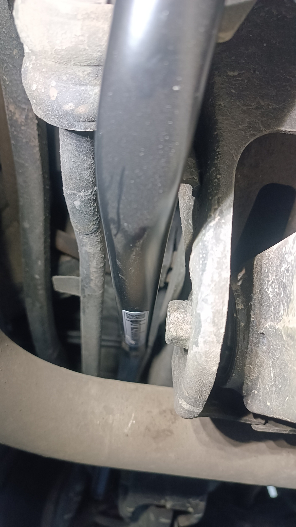 Усилитель заднего подрамника сзади Kia Carnival 4 (ПОД ЗАКАЗ)