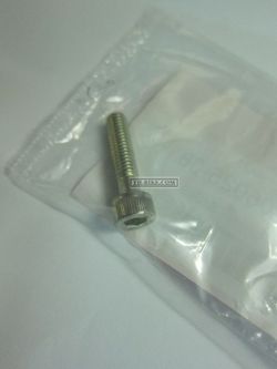 96600-06025-08. BOLT, SOCKET, 6X25