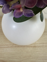 Композиция с сиренью и эвкалиптом в белом кашпо, в- 44 см