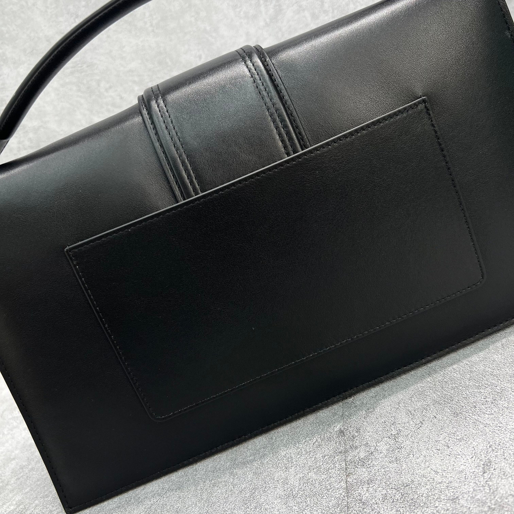 Jacquemus Le Bambinou 34 cm