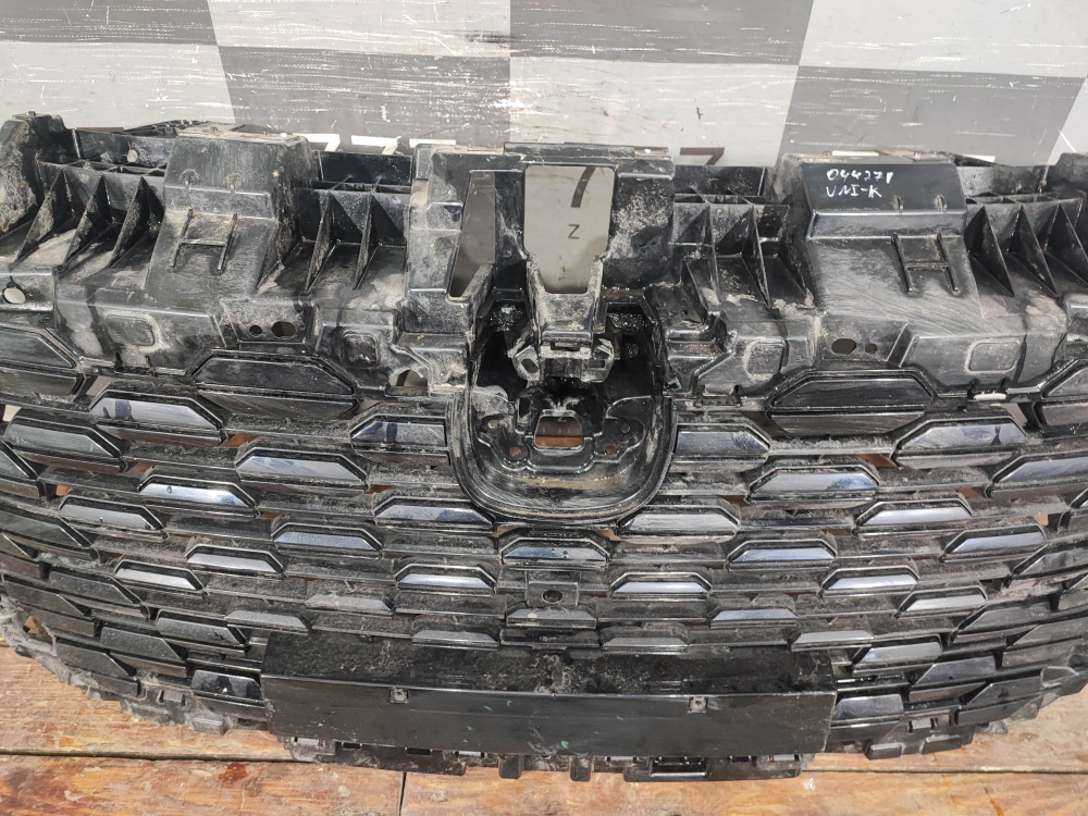 Решетка радиатора Changan UNI-K 20-нв Б/У Оригинал CD569F2713011500