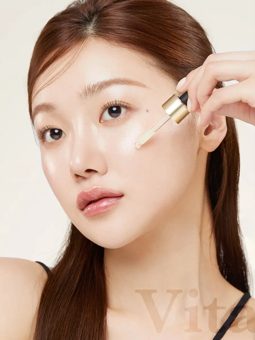 Medicube Осветляющая сыворотка с 21% чистого витамина С против пигментации AGE-R Vita C Pro Ampoule 20 мл