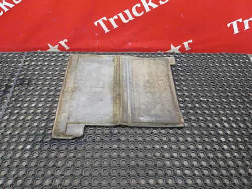 Коврик салона правый 2018 год.