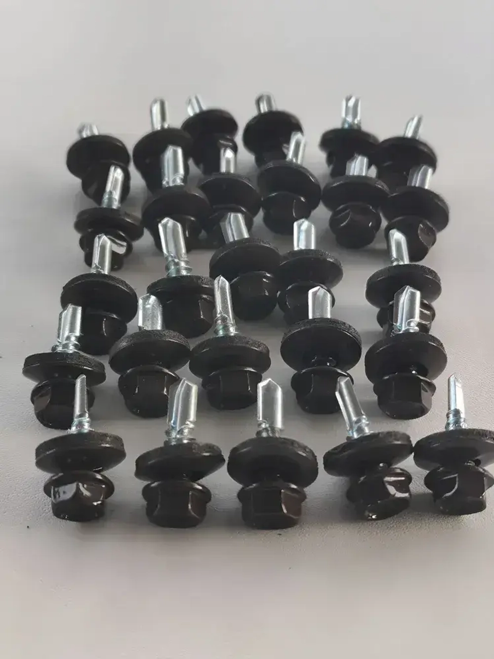 Саморез 5.5 x 19 мм 100 шт. 0.385 кг.