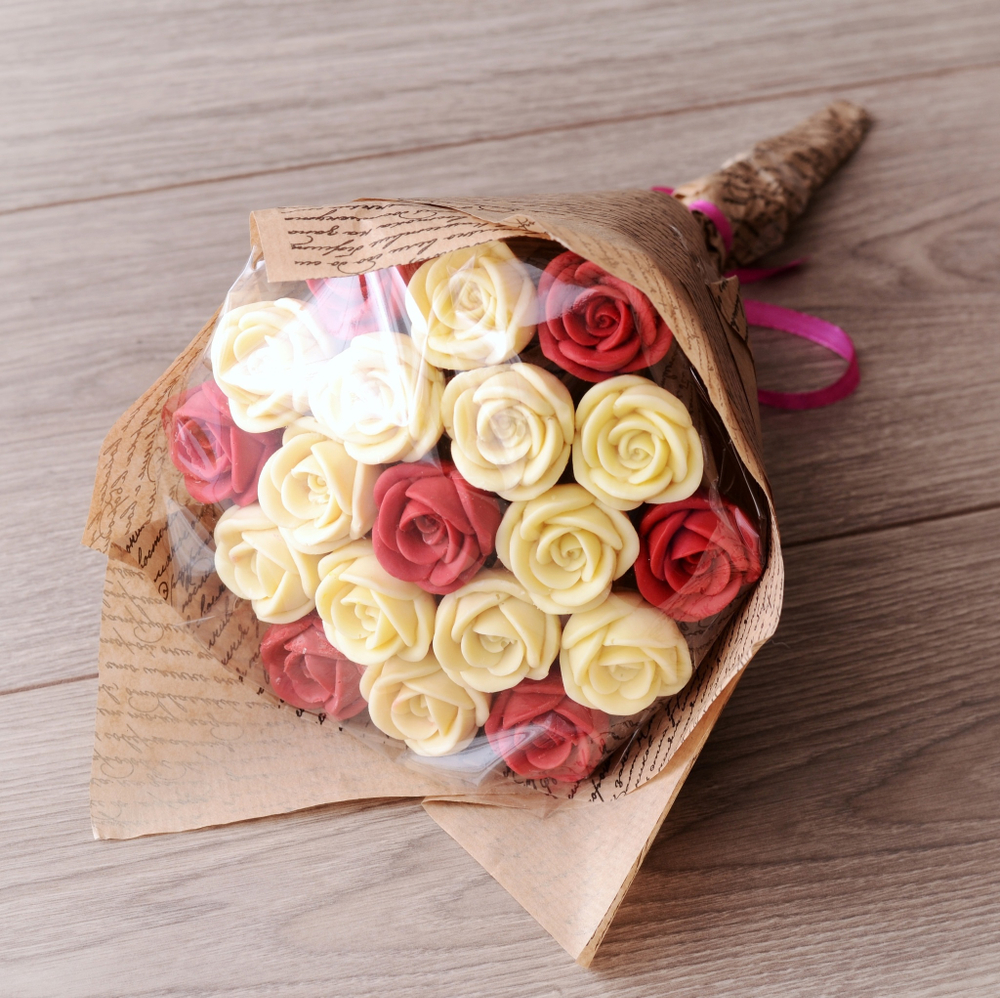 Букет из шоколада "Мини-розы" 19 штук