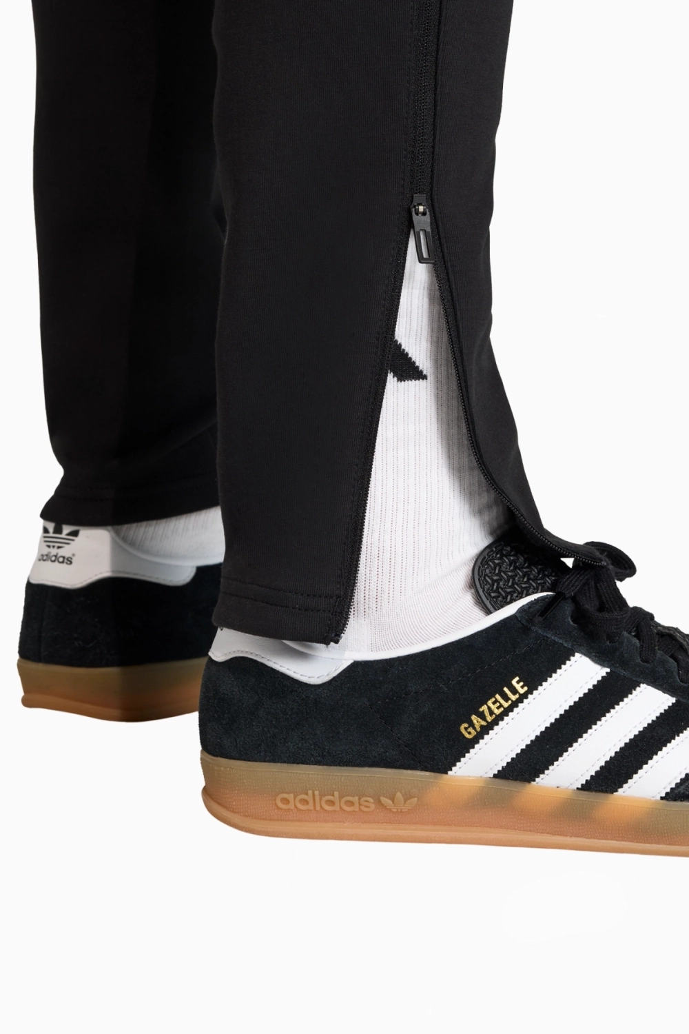 Штаны adidas Tiro Travel Sweat - черный