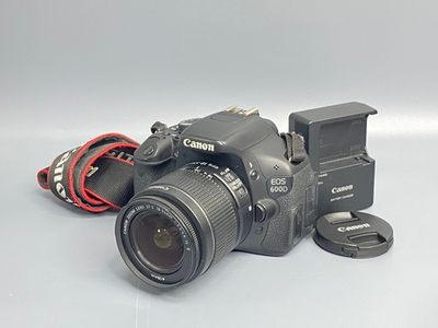 Canon 600D kit 18-55mm IS ll 27.000 кадров