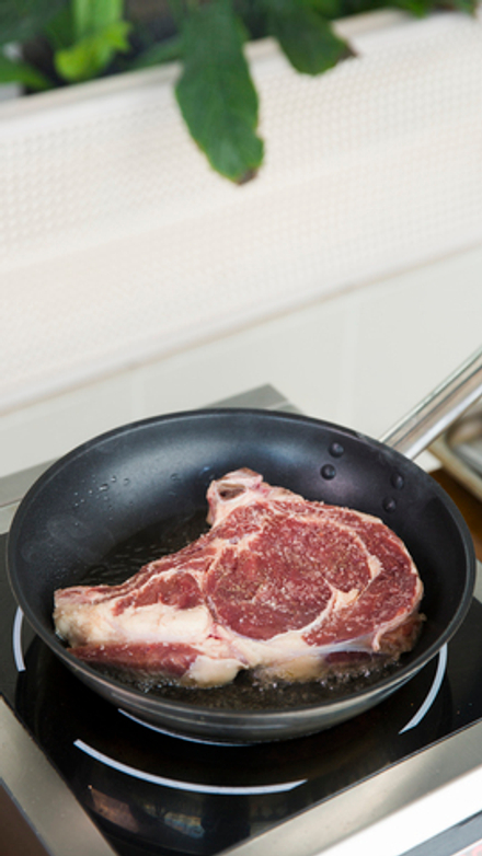 Стейк "Рибай на косточке" ТМ "Benner" 400 г