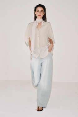 ZARA РУБАШКА ИЗ СТРУЯЩЕЙСЯ ТКАНИ С ЗАВЯЗКАМИ — ZW COLLECTION, ПУДРОВЫЙ