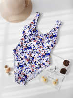 Слитный купальник