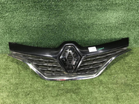Решетка радиатора Renault Kaptur (2016-2020)