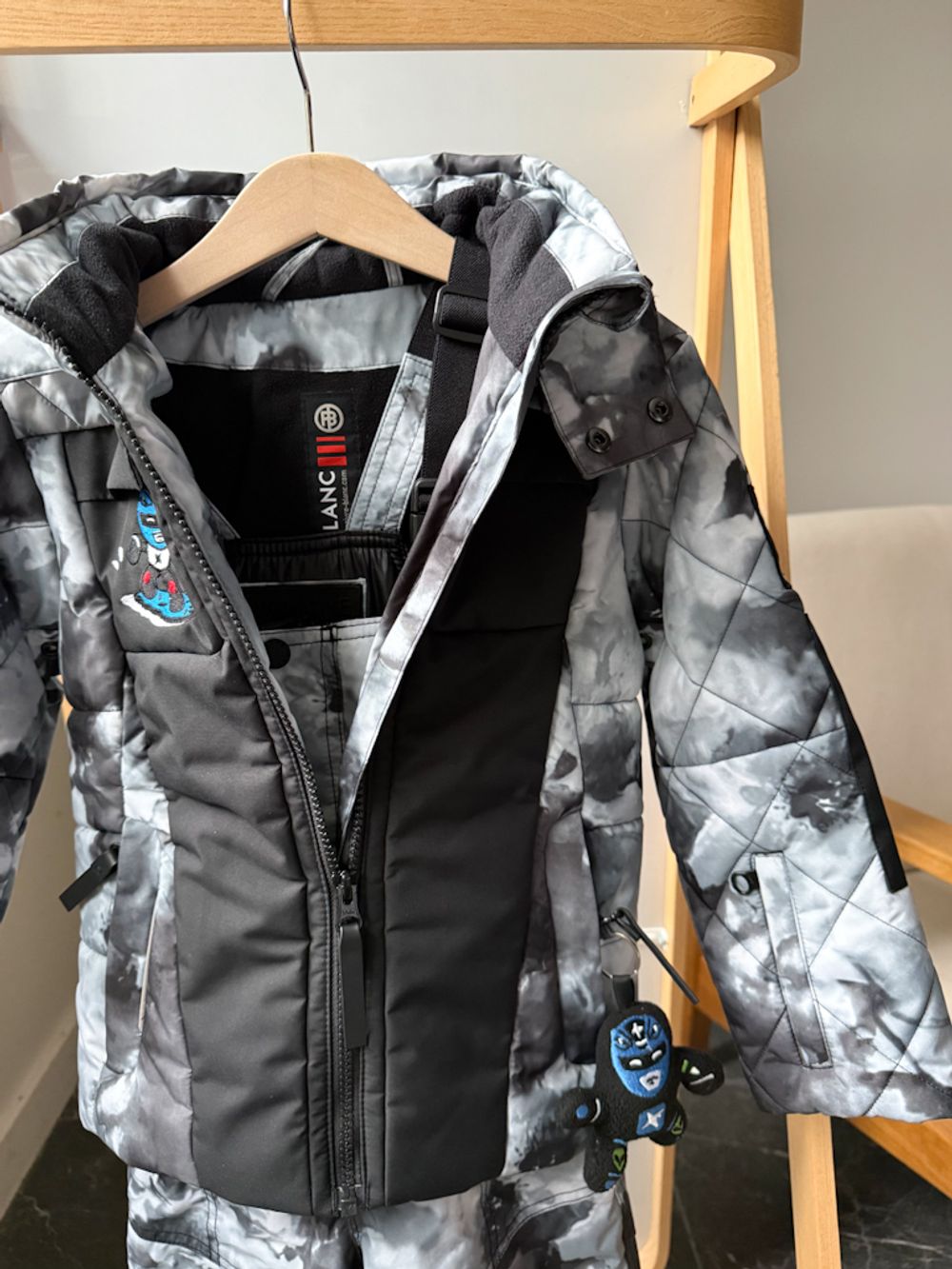 Новый комплект Poivre Blanc, 104