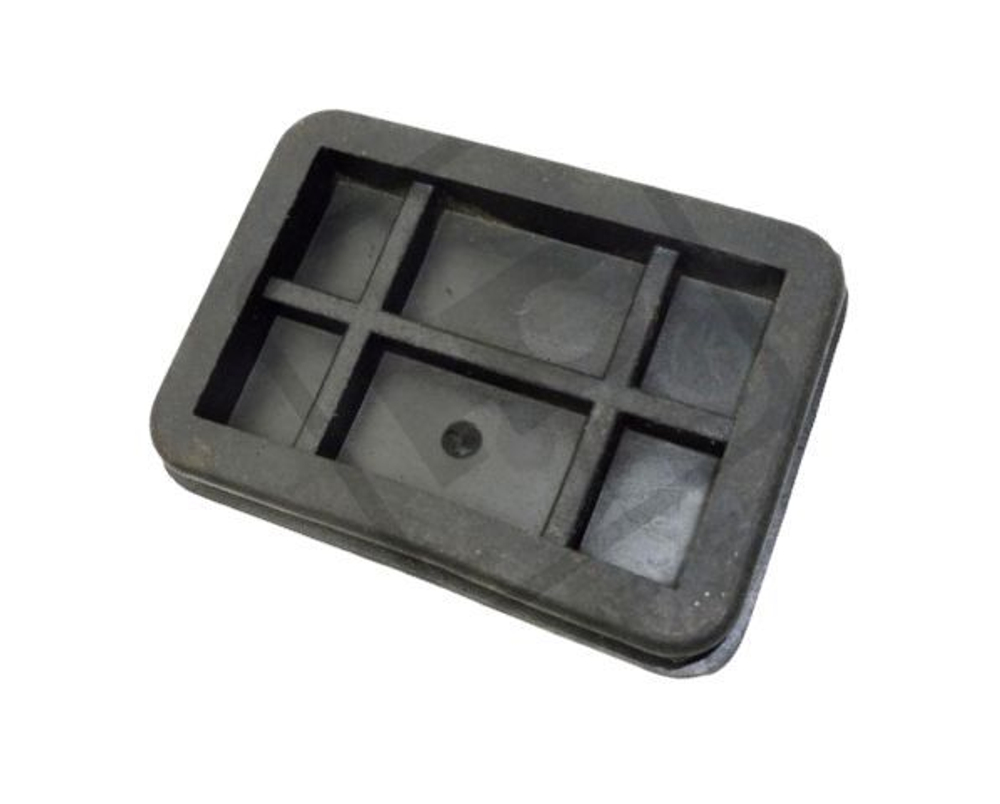 Крышка корпуса маховика (110x79x17) JCB 445/13703