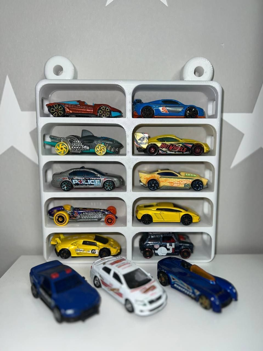 Полка для машинок Hot Wheels 10 шт, крепление на стену для hot wheels 10 шт белый