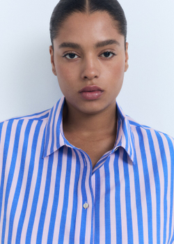 Рубашка в полоску с короткими рукавами