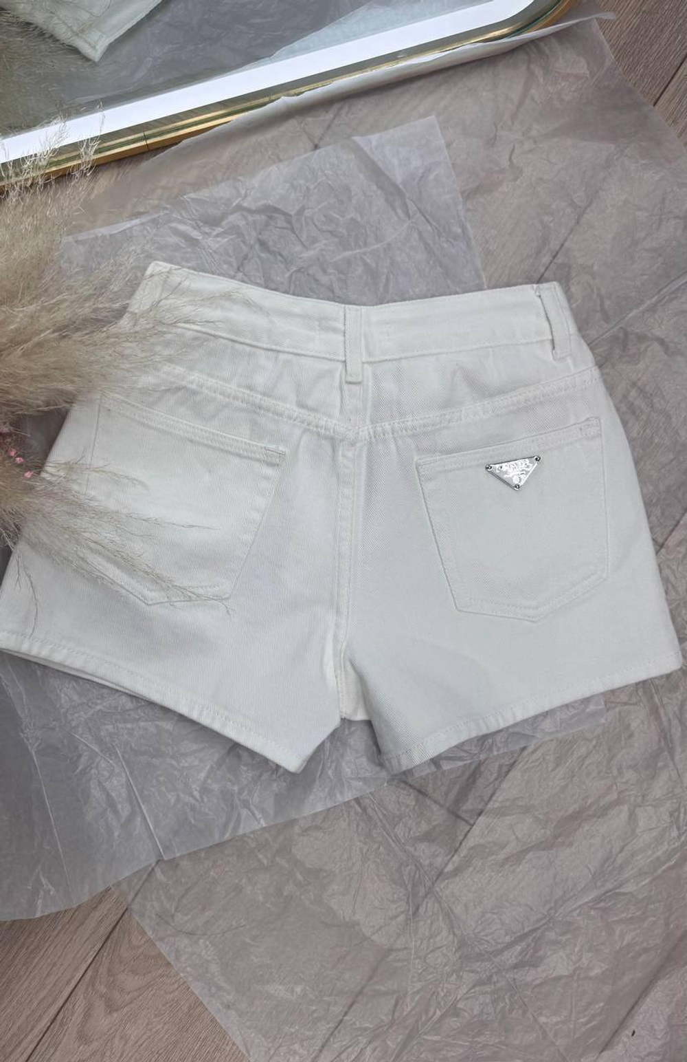 Шорты Prada