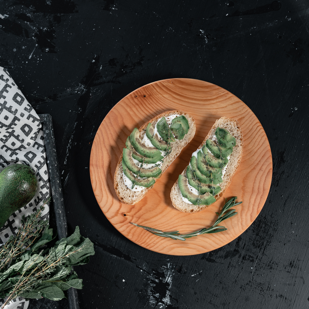 Деревянная плоская тарелка Art of Siberia из дерева сибирский кедр T131