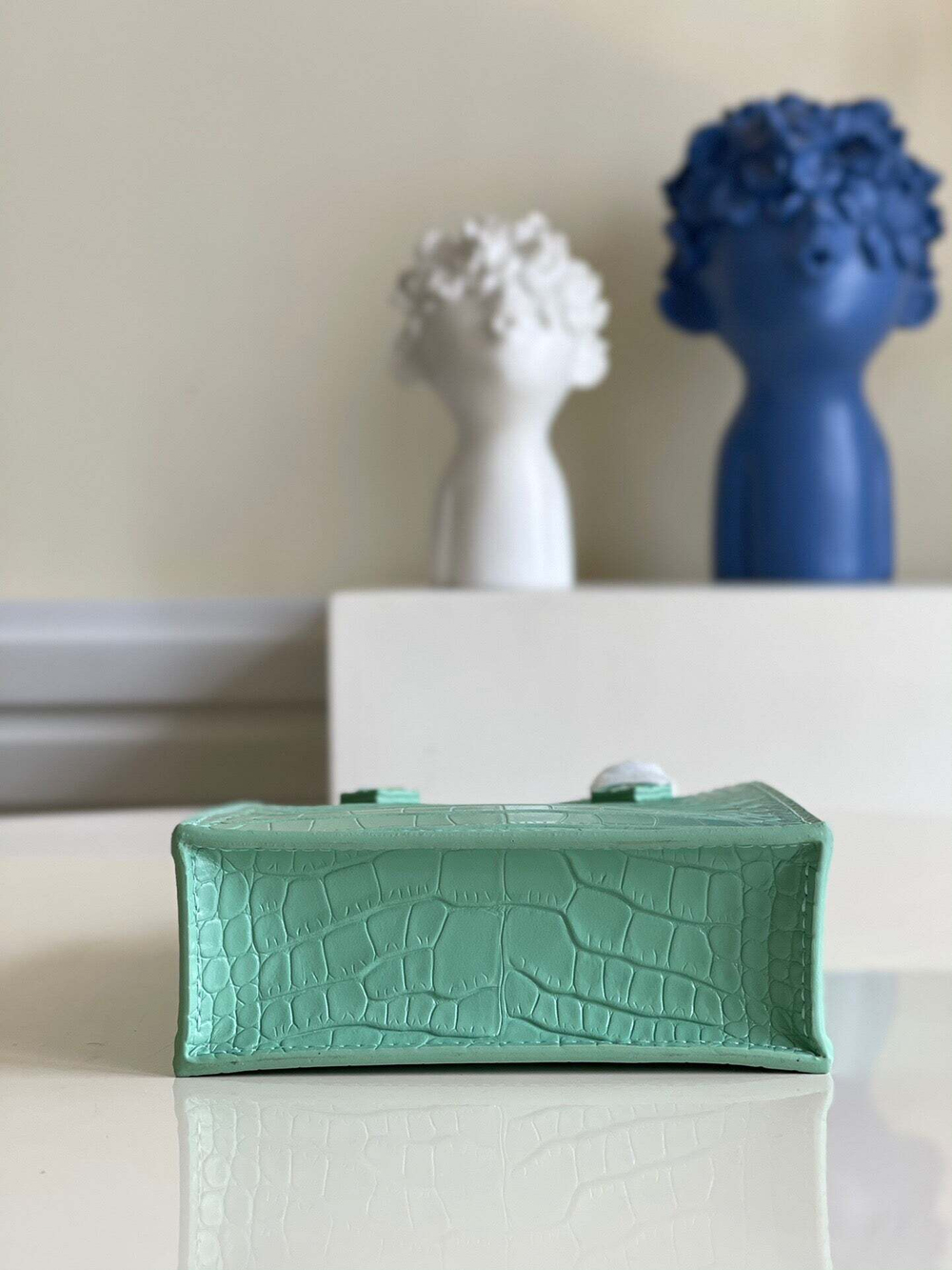 Louis Vuitton Petit Sac Plat