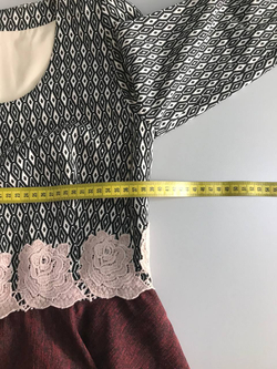 Платье для романтичного образа, визуально на 42 размер