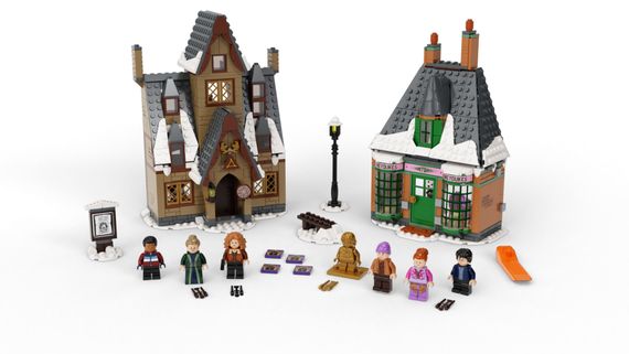 Lego Harry Potter Hogsmeade Village Visit