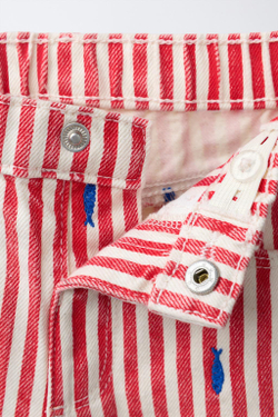 ZARA Х CASA LAWA БЕРМУДЫ TS FIT ИЗ САРЖИ С ВЫШИВКОЙ РЫБОК, КРАСНЫЙ