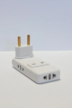 Тройник плоский поворотный 4 розетки усиленный, разветвитель 180 градусов, переходник