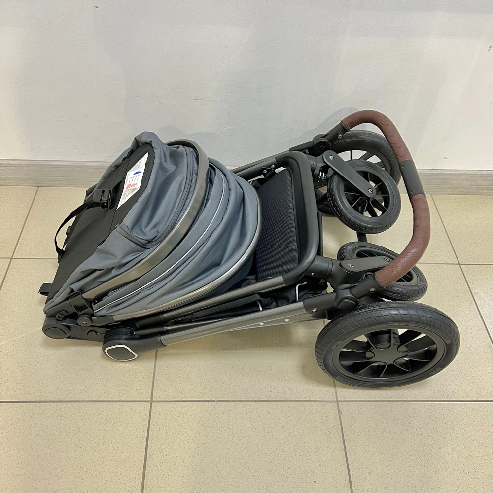Детская коляска-трансформер Luxmom A4 2в1 (серый)