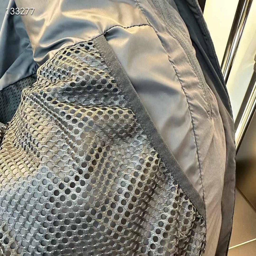 Пуховик Canada Goose