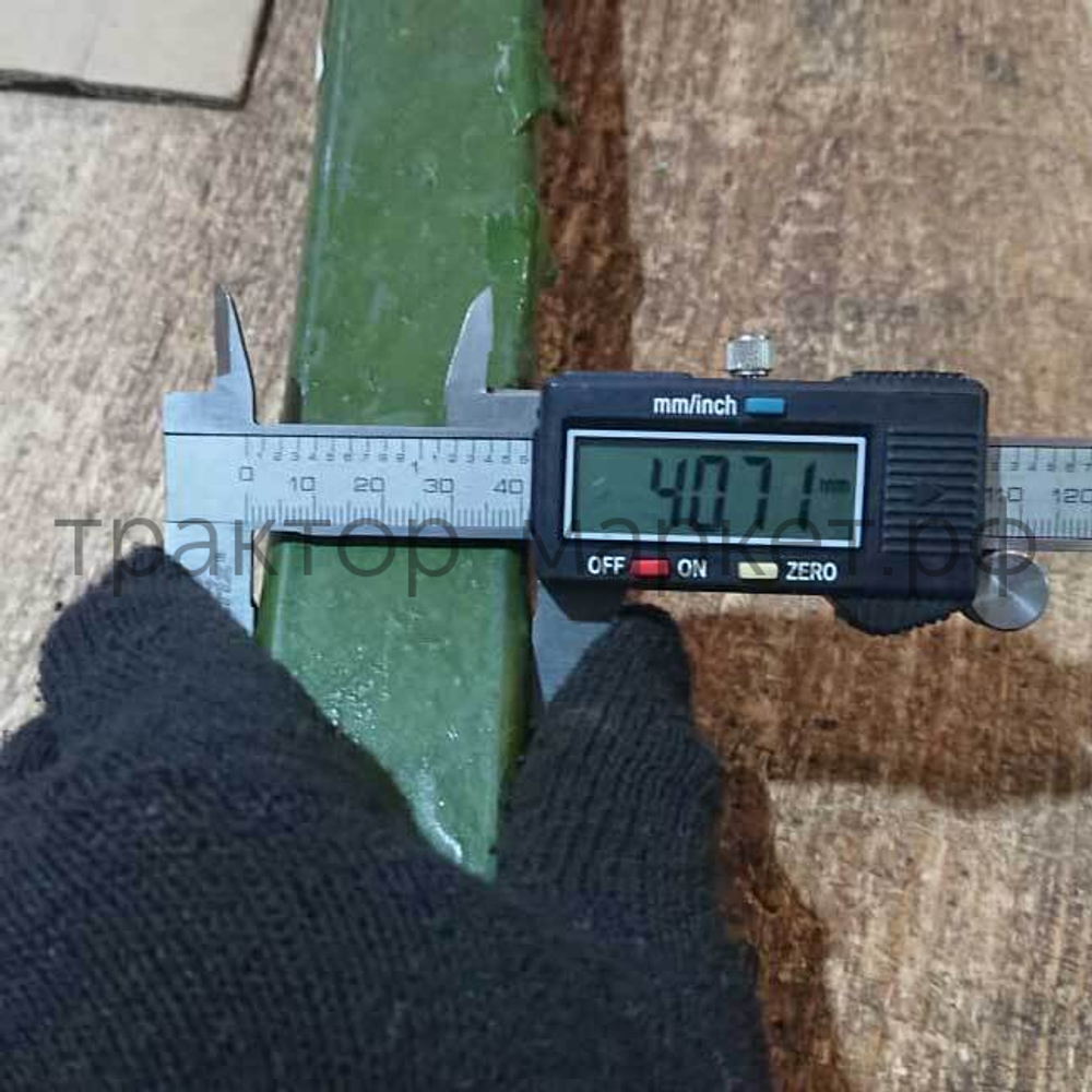 Вал карданный 8*8 разные шлицы, 800 мм, квадрат, крест. 30х88 (35-60 л.с.) б/к для фрез 180/220