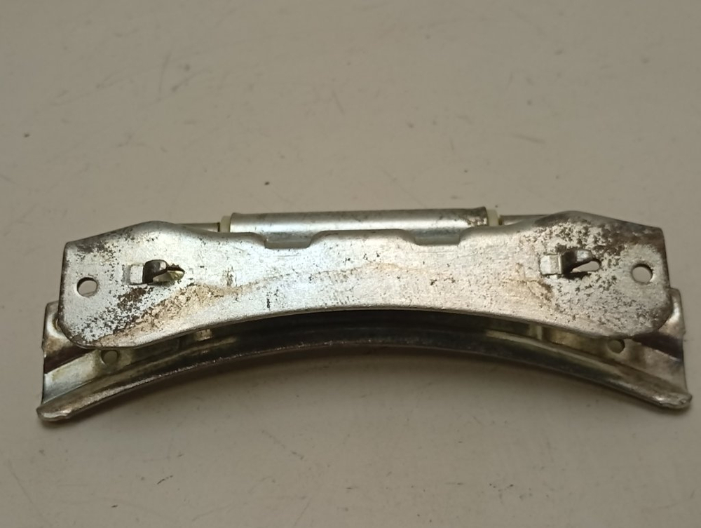 GOY1054L кт48 Петля люка для стиральной машины Candy 41018447 б/у