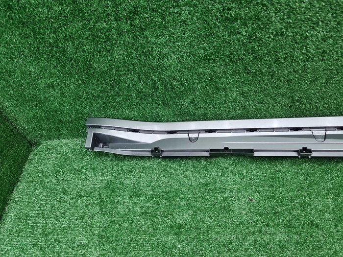 Накладка порога левая BMW M3 G80 (2020-н.в.)