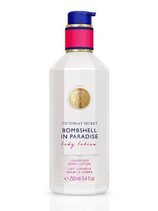 Victoria's Secret Bombshell in Paradise