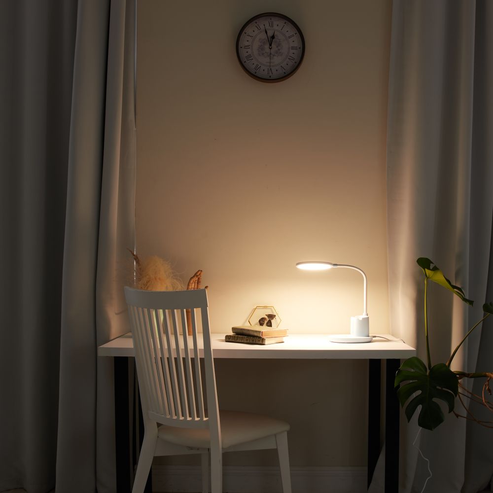 ULM-D150 15W-3000-6500K-DIM BLUE Светильник настольный светодиодный с подставкой под телефон и канцелярские принадлежности. С ночной подсветкой. Сенсорный выключатель. Диммер. Голубой. TM Uniel