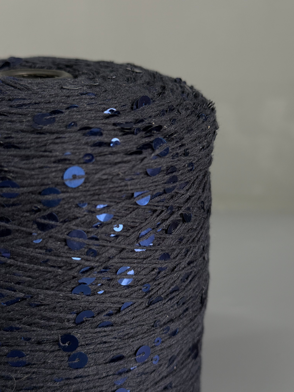 Пряжа Glam Shine пайетки 6+3 мм (005/черниловый синий, глянцевые пайетки), 250м/100гр