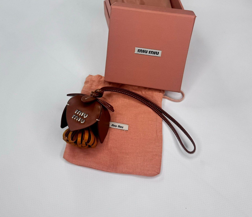Брелок для сумки MIU MIU