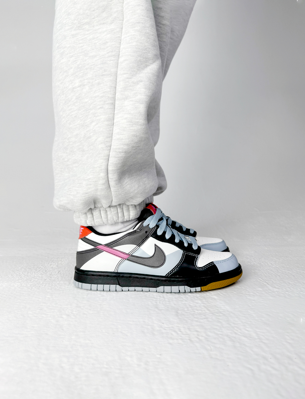 Кроссовки Nike Dunk Low GS Dance детские, разн.