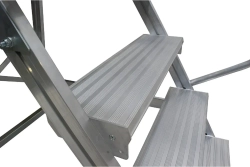 Лестница с площадкой 3 ступ