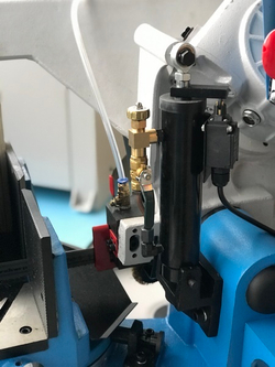 MetalTec BS 250 FH ручной ленточнопильный станок для резки металла