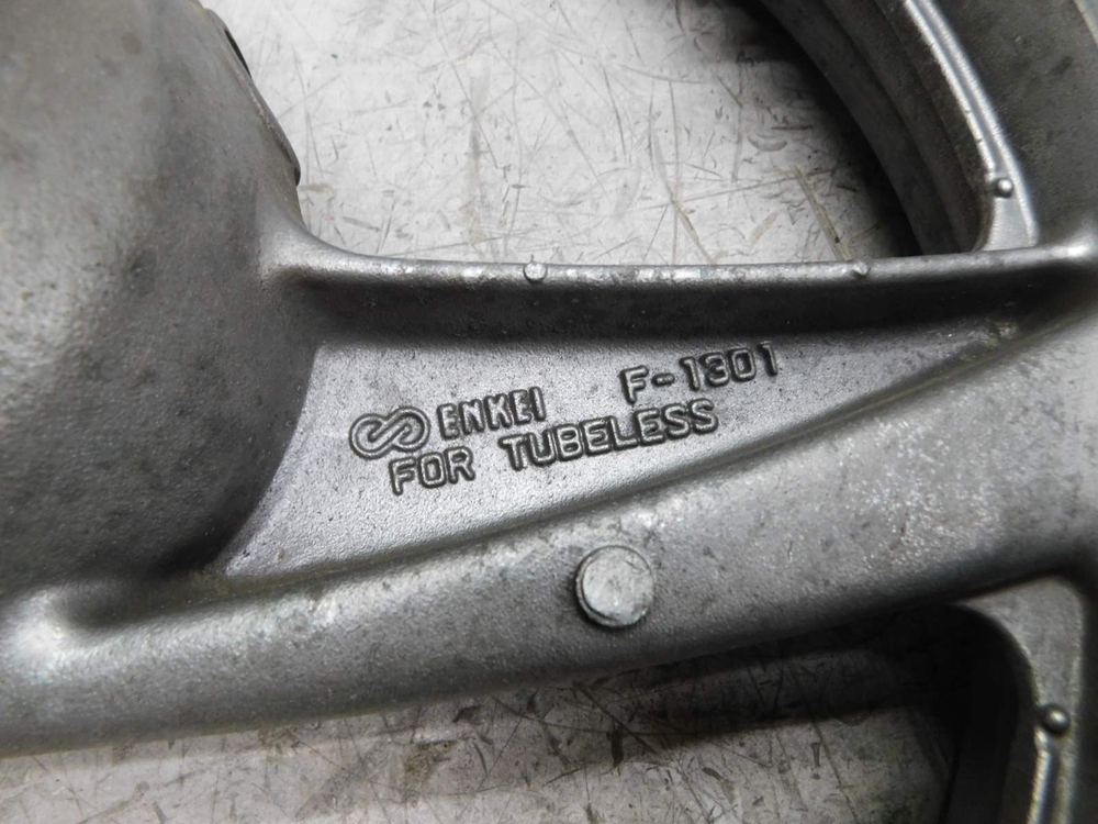 Колесо переднее Kawasaki ZZR400.