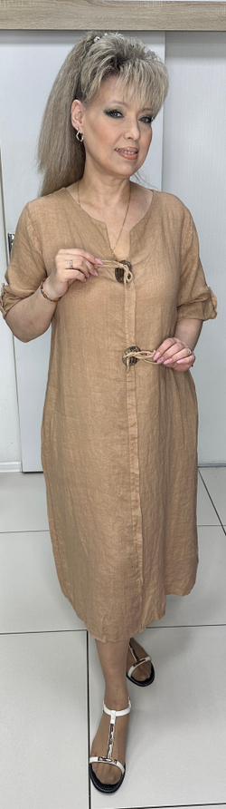 Длинное льняное платье с 2-мя пуговками и кармашками