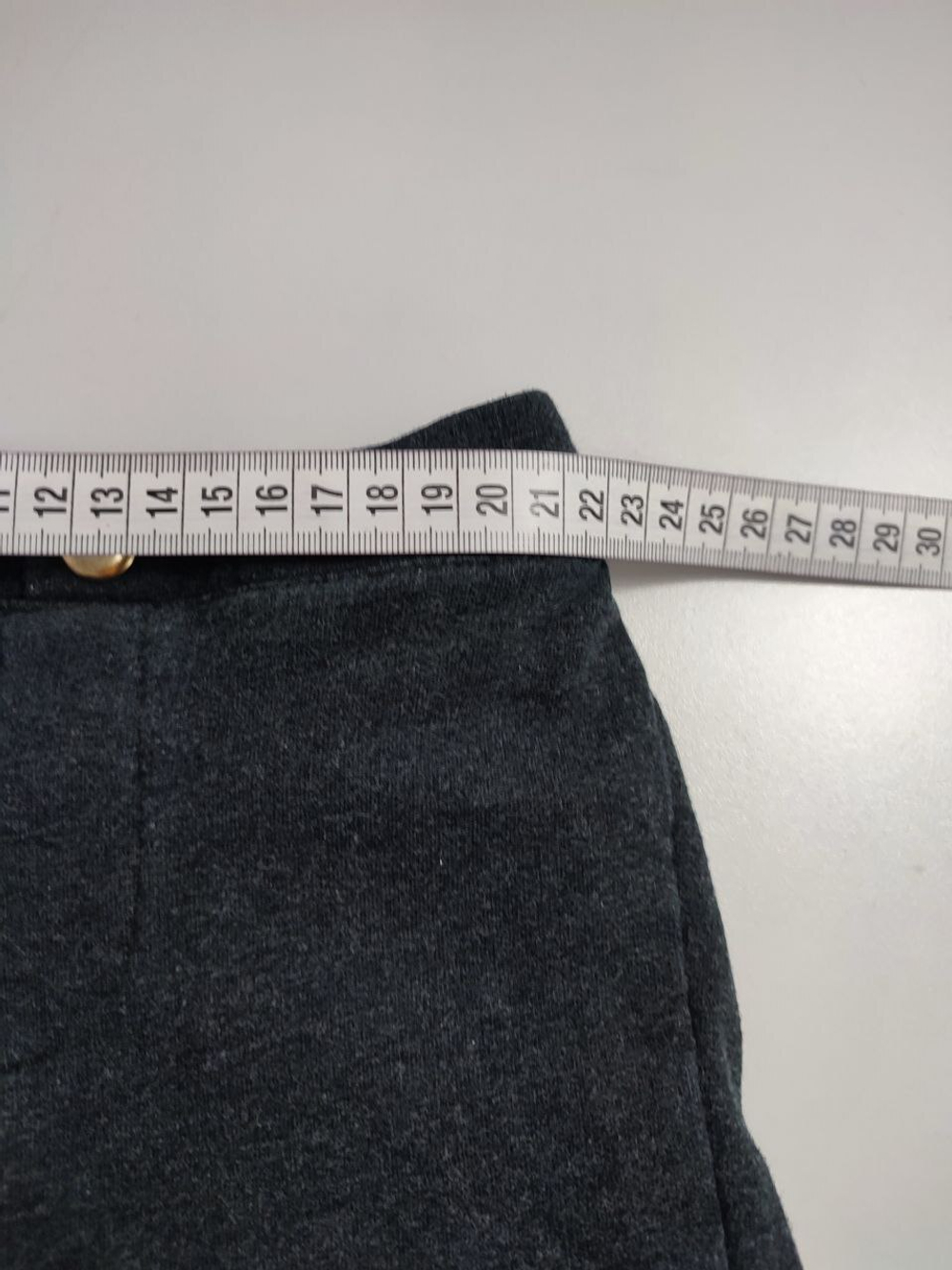 Брюки H&M с вышивкой на 5-6 лет