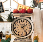 Часы в виде весов белые в винтажном стиле 39 см