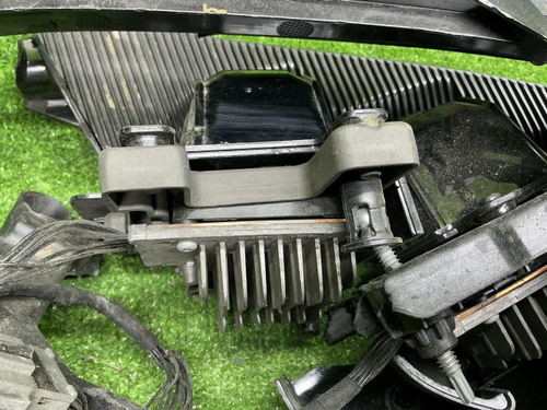 Битая Фара правая Zeekr 001 (2021-н.в.) LED