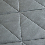 Велюровое покрывало в клетку и две наволочки OVL039