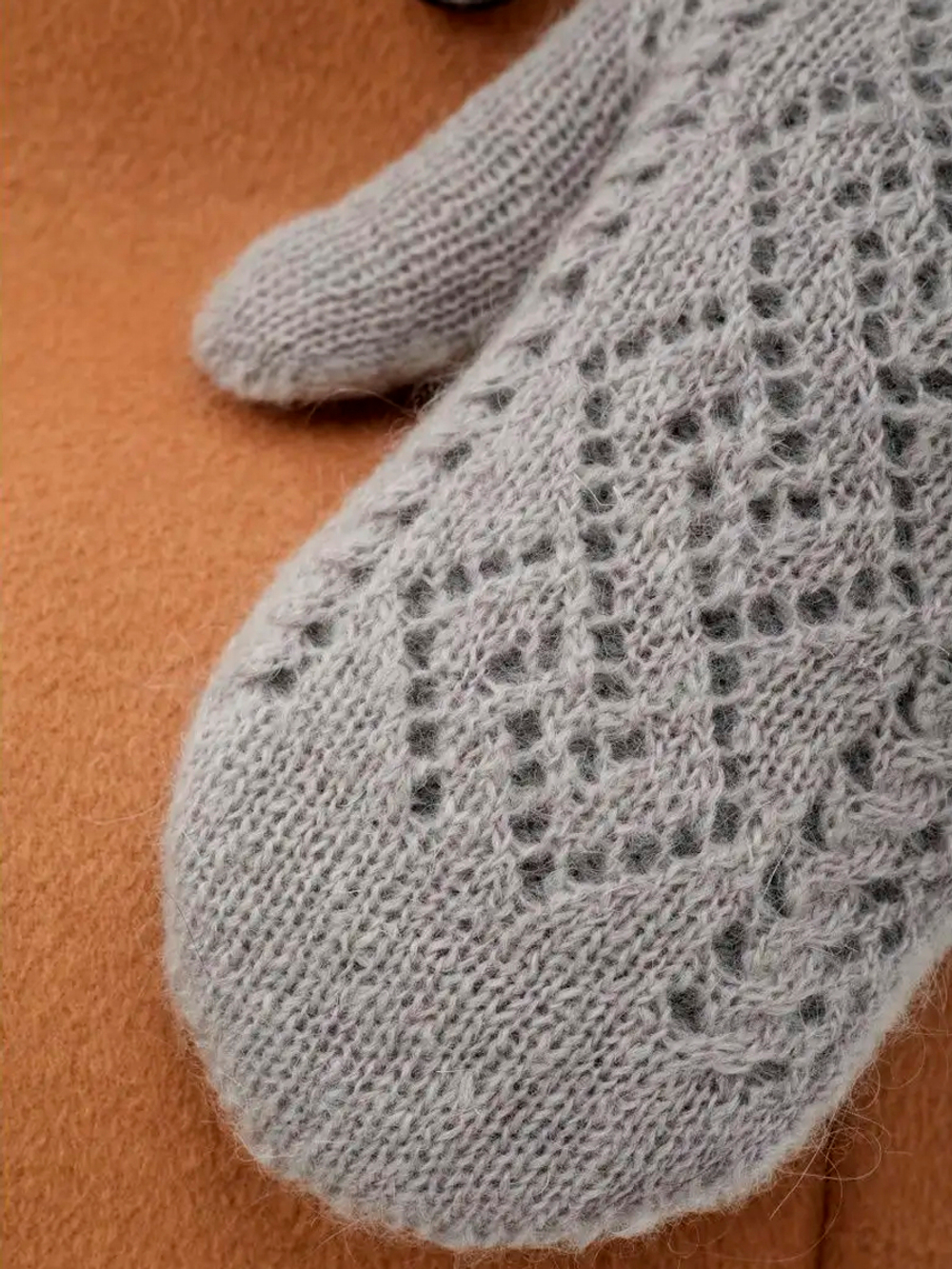 Варежки В036-03 серый