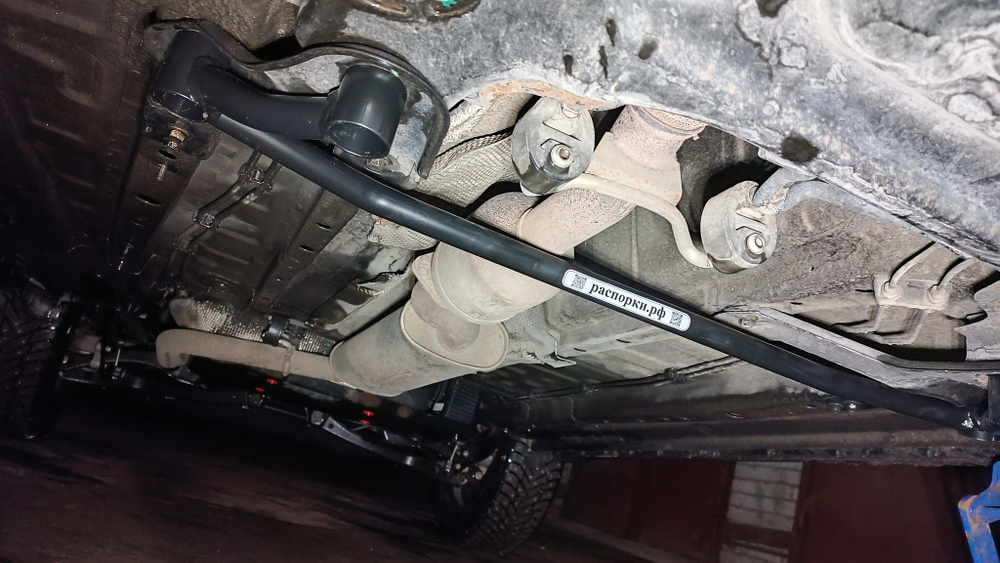 Распорка передняя нижняя Chery Tiggo 8 Pro, 7 Pro Max (ПОД ЗАКАЗ)
