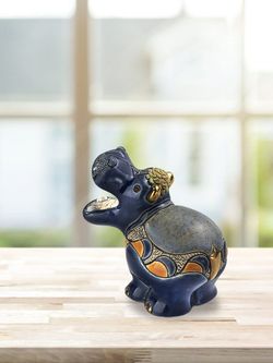 De Rosa Rinconada Статуэтка керамическая Детеныш гиппопотама с лилией